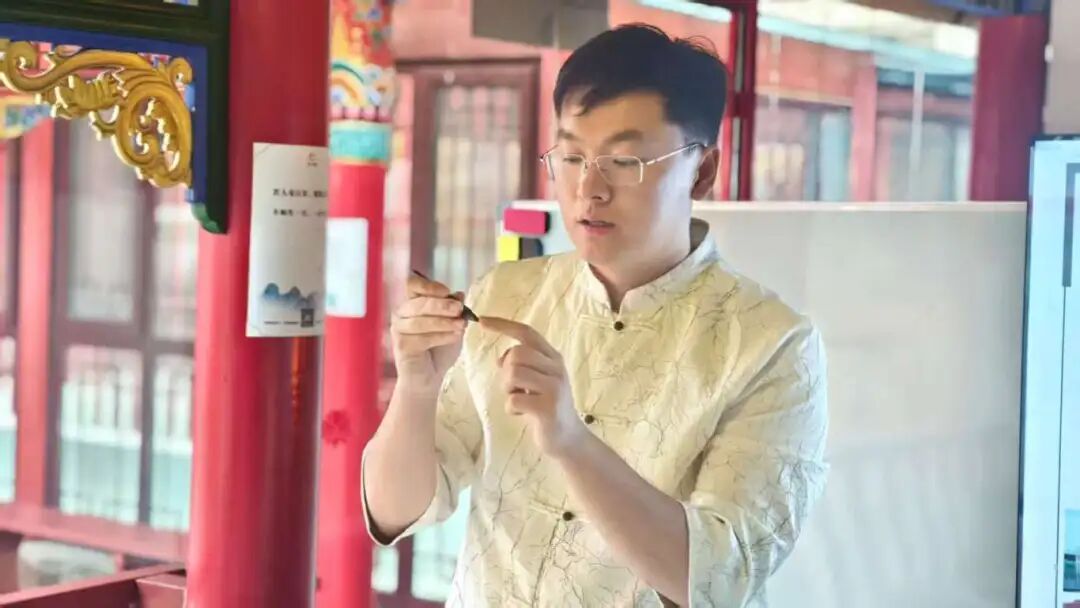 微信图片_20250919143708_921_21.jpg